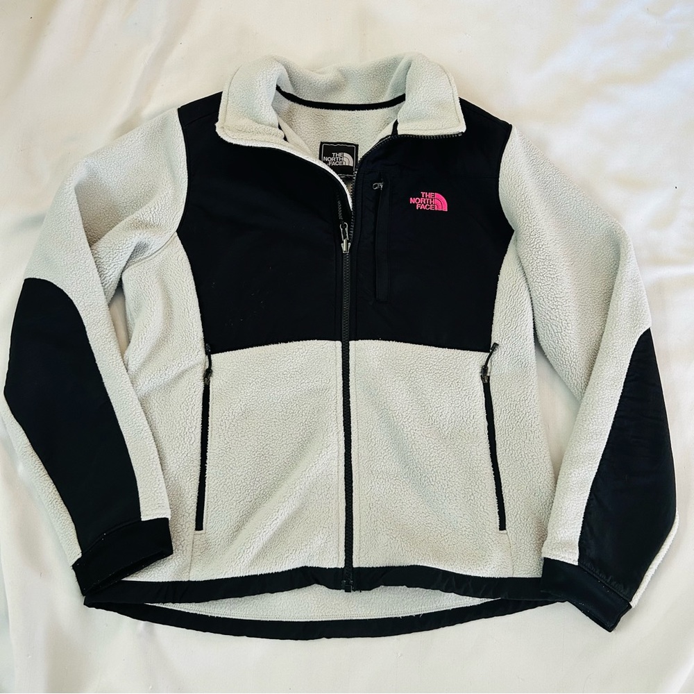 North face woman’s fleece
